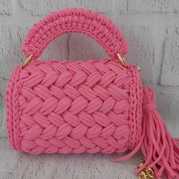 Bantrick_Pink_Handwoven_Jute_Tote_Bag_–_Eco-Friendly_Women’s_Handbag