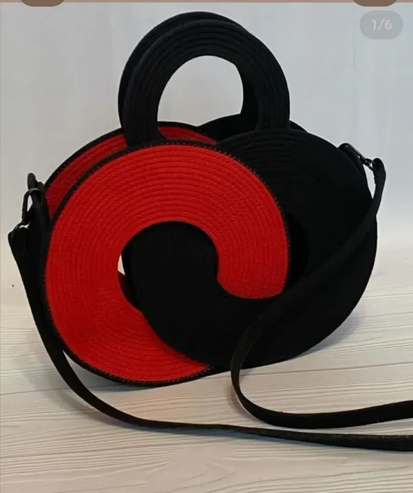 Handmade_cotton_cored_corssbody_Bags_small_purse_with_gold_chain_strap_and_strap_and_clasp,_Elegant_shoulder_bag,