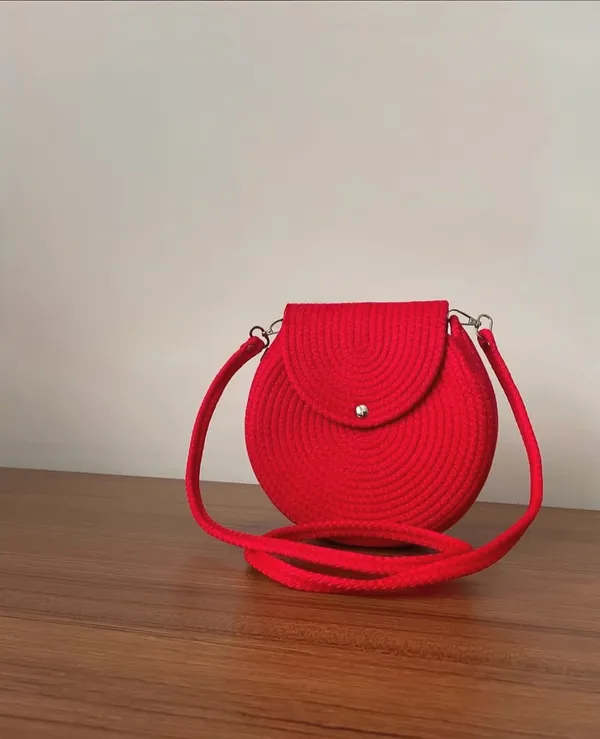 Scarlet_Red_Swirl_Crossbody