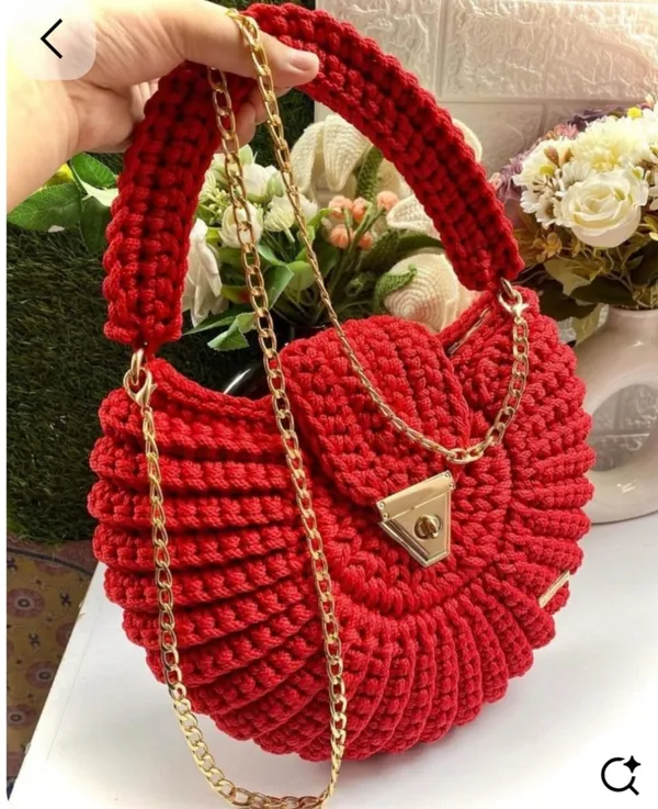Bantrick_Red_Conch_Crochet_Bag