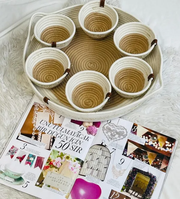 All_the_Cultures_Fabricating_India_Handmade_Small_Dry_/Natural_baskets/Chic_Dry__bag/handbag_from_India/carry_tote_bag_Sling_Bags_White-Crtoon/kids_baskets