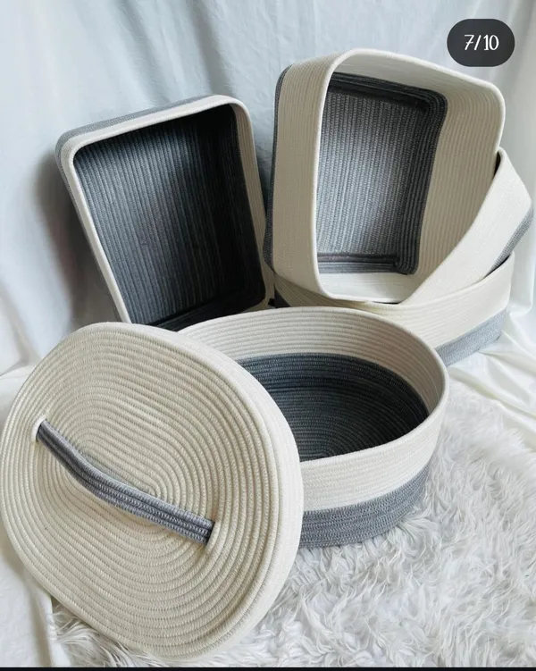 All_the_Cultures_Fabricating_India_Handmade_Small_Dry_/Natural_baskets/Chic_Dry__bag/handbag_from_India/carry_tote_bag_Sling_Bags_White-Crtoon/kids_baskets