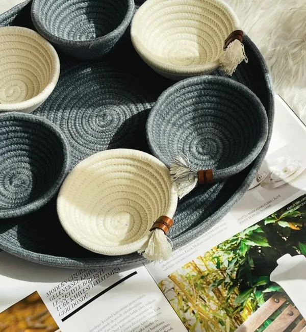 All_the_Cultures_Fabricating_India_Handmade_Small_Dry_/Natural_baskets/Chic_Dry__bag/handbag_from_India/carry_tote_bag_Sling_Bags_White-Crtoon/kids_baskets