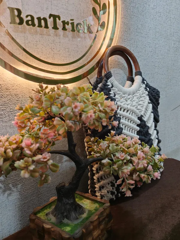 The_Macrame_Bag_Market/Handcrafted_Haven/Artisan_Accessories/White_Black_Trendy_Clutch/Fashion_Forward/Luxury_Handheld/Dazzle_Bags/_Harmonyhaven_Macrame_Bag/Elegant_Tote/Glamour_Bag/Casting_Knots/Cotton_Rope/_Jute_/Small_Dry_grass/Natural_Cane/Chic_Dry_Grass_Bag/Farmhouse_Coasters_for_Drinks/Absorbent_Coasterfor_Fabletop_Protection/Women_Coaster,Rustic_Coaster,Rope_Drink_Coaster-Full_Red.