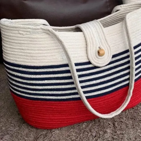 Handmade_cotton_cored_corssbody_Bags_small_purse_with_gold_chain_strap_and_strap_and_clasp,_Elegant_shoulder_bag,
