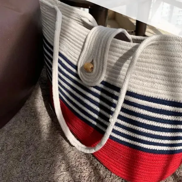 Handmade_cotton_cored_corssbody_Bags_small_purse_with_gold_chain_strap_and_strap_and_clasp,_Elegant_shoulder_bag,