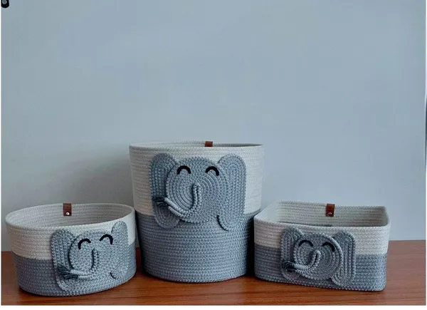 All_the_Cultures_Fabricating_India_Handmade_Small_Dry_/Natural_baskets/Chic_Dry__bag/handbag_from_India/carry_tote_bag_Sling_Bags_White-Crtoon/kids_baskets