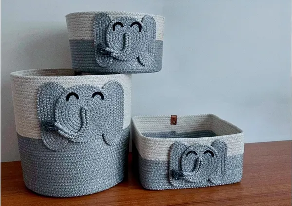 All_the_Cultures_Fabricating_India_Handmade_Small_Dry_/Natural_baskets/Chic_Dry__bag/handbag_from_India/carry_tote_bag_Sling_Bags_White-Crtoon/kids_baskets