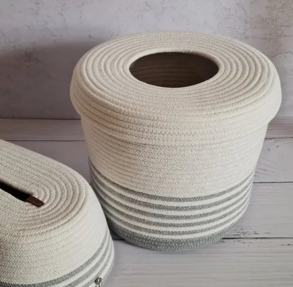 Cozy_Stripes_Tissue_Box