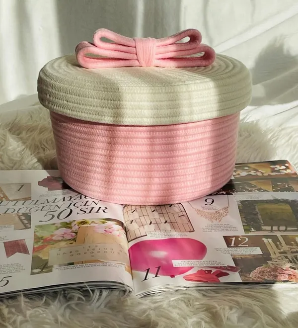 All_the_Cultures_Fabricating_India_Handmade_Small_Dry_/Natural_baskets/Chic_Dry__bag/handbag_from_India/carry_tote_bag_Sling_Bags_White-Crtoon/kids_baskets
