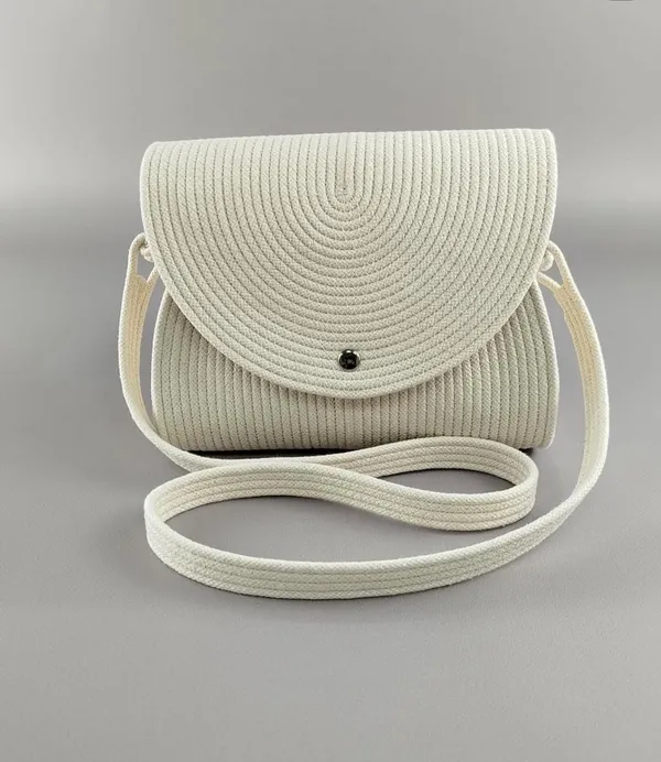 Elegant_Creamish_Woven_Crossbody_Bag