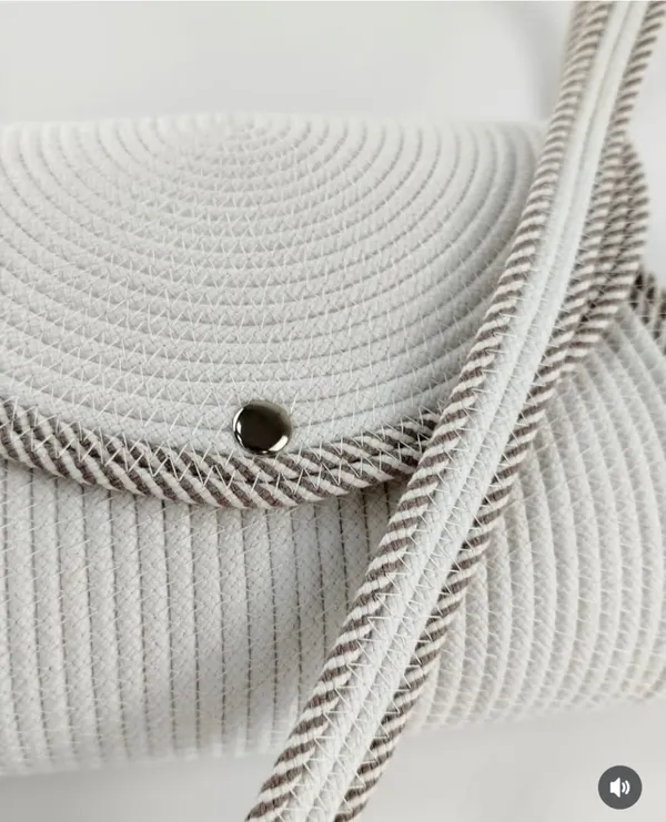 All_the_Cultures_Fabricating_India_Handmade_Small_Dry_/Natural_baskets/Chic_Dry__bag/handbag_from_India/carry_tote_bag_Sling_Bags_White-Crtoon/kids_baskets