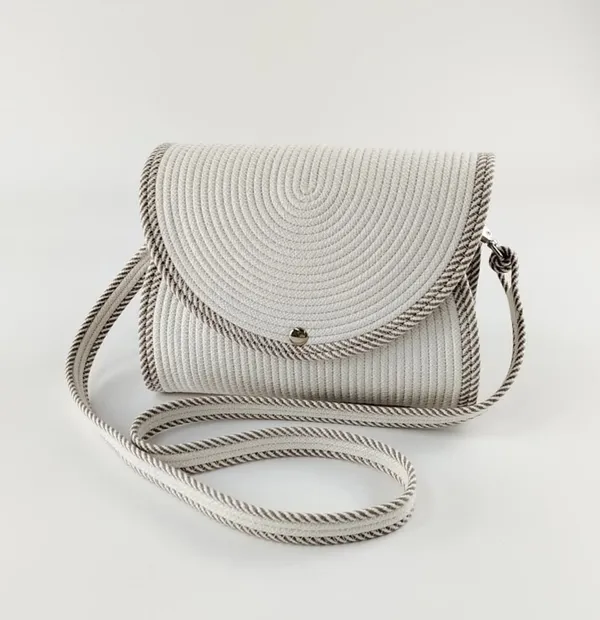 All_the_Cultures_Fabricating_India_Handmade_Small_Dry_/Natural_baskets/Chic_Dry__bag/handbag_from_India/carry_tote_bag_Sling_Bags_White-Crtoon/kids_baskets