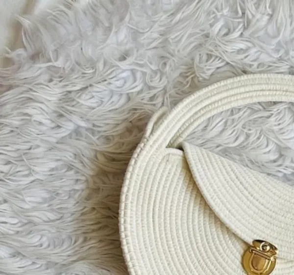 All_the_Cultures_Fabricating_India_Handmade_Small_Dry_/Natural_baskets/Chic_Dry__bag/handbag_from_India/carry_tote_bag_Sling_Bags_White-Crtoon/kids_baskets