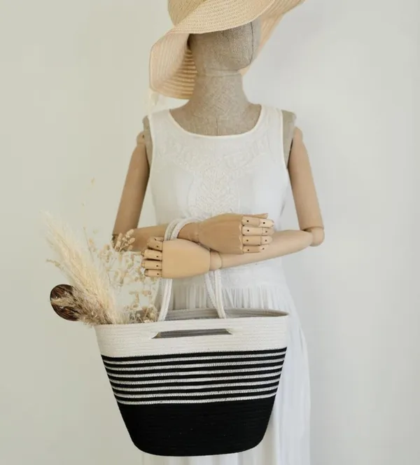 All_the_Cultures_Fabricating_India_Handmade_Small_Dry_/Natural_baskets/Chic_Dry__bag/handbag_from_India/carry_tote_bag_Sling_Bags_White-Crtoon/kids_baskets
