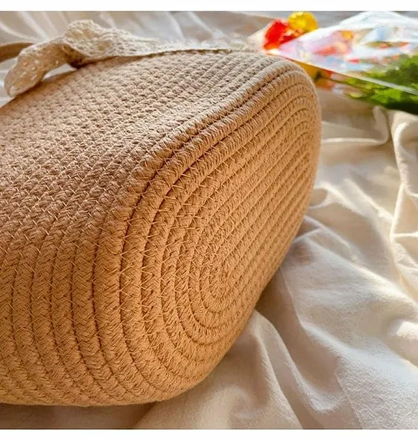 The_Sustainable_Chic_Tote_Eco-Friendly_Beige_Handmade_Jute_Bag_for_Stylish_Women