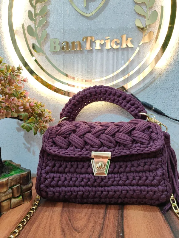 Hand_Knitted_Swivel_Clasps_Snap_Hook_Crochet_Bag_in_purple_Color