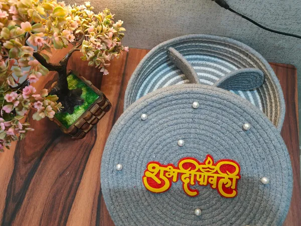 All_the_Cultures_Fabricating_India_Handmade_Small_Dry_/Natural_baskets/Chic_Dry__bag/handbag_from_India/carry_tote_bag_Sling_Bags_White-Crtoon/kids_baskets