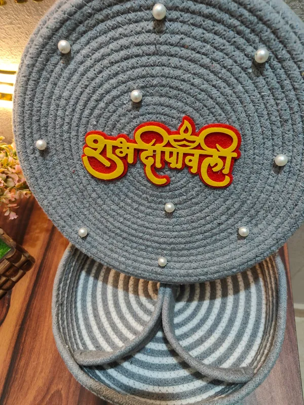 All_the_Cultures_Fabricating_India_Handmade_Small_Dry_/Natural_baskets/Chic_Dry__bag/handbag_from_India/carry_tote_bag_Sling_Bags_White-Crtoon/kids_baskets