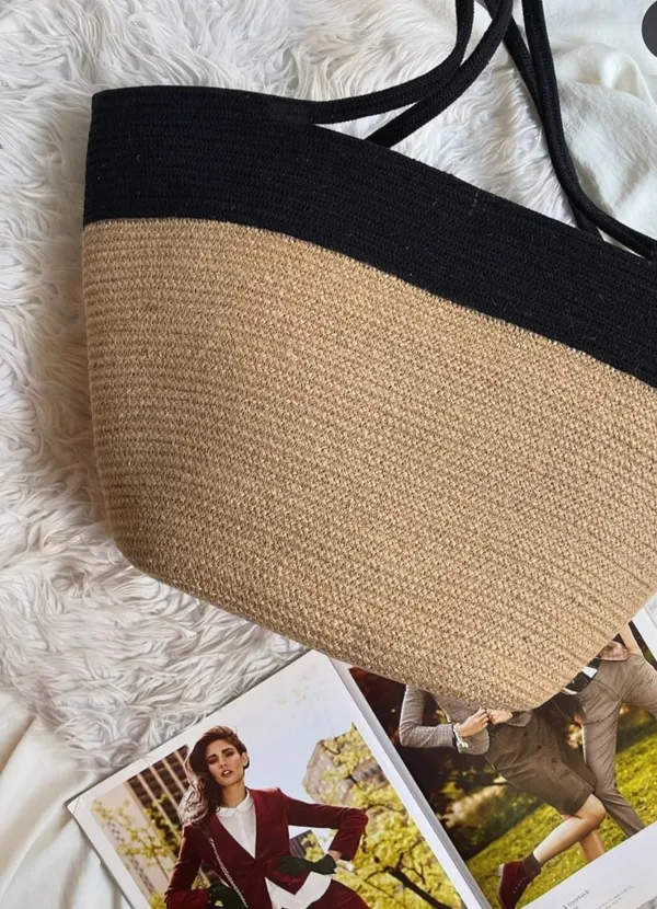All_the_Cultures_Fabricating_India_Handmade_Small_Dry_/Natural_baskets/Chic_Dry__bag/handbag_from_India/carry_tote_bag_Sling_Bags_White-Crtoon/kids_baskets