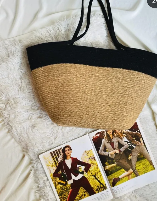 All_the_Cultures_Fabricating_India_Handmade_Small_Dry_/Natural_baskets/Chic_Dry__bag/handbag_from_India/carry_tote_bag_Sling_Bags_White-Crtoon/kids_baskets