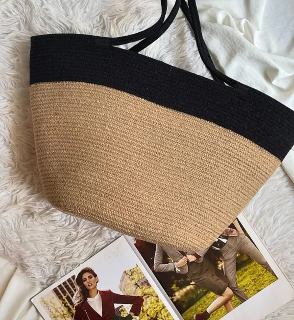 All_the_Cultures_Fabricating_India_Handmade_Small_Dry_/Natural_baskets/Chic_Dry__bag/handbag_from_India/carry_tote_bag_Sling_Bags_White-Crtoon/kids_baskets