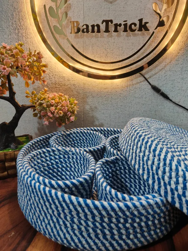 All_the_Cultures_Fabricating_India_Handmade_Small_Dry_/Natural_baskets/Chic_Dry__bag/handbag_from_India/carry_tote_bag_Sling_Bags_White-Crtoon/kids_baskets