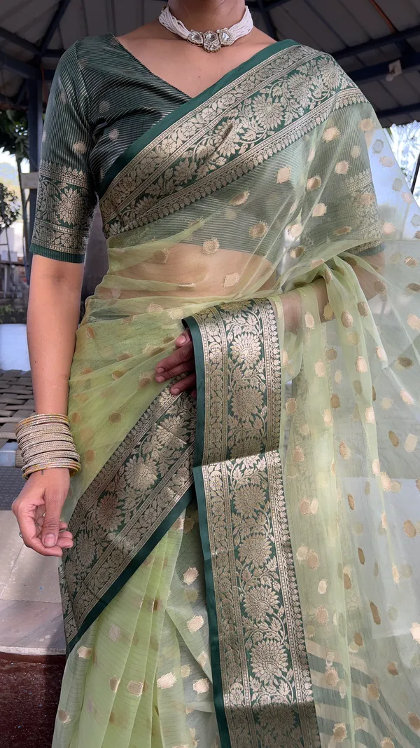 Green_Graceful_Ready_To_Wear_Soft_Organza_Silk_Saree_With_Blouse_Piece_For_Women