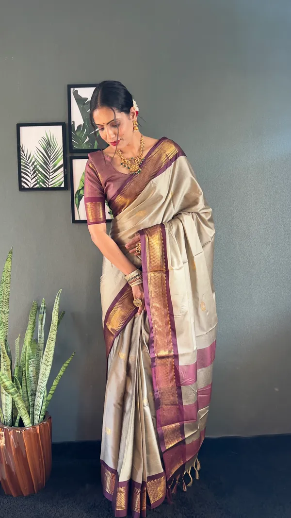 Chiku_Brown_Ready_To_Wear_Pure_Kanjivaram_Silk_Saree_With_Blouse_Piece_For_Women