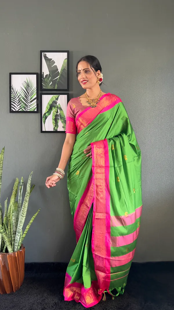 Parrot_Pink_Perrot_Ready_To_Wear_Pure_Kanjivaram_Silk_Saree_With_Blouse_Piece_For_Women