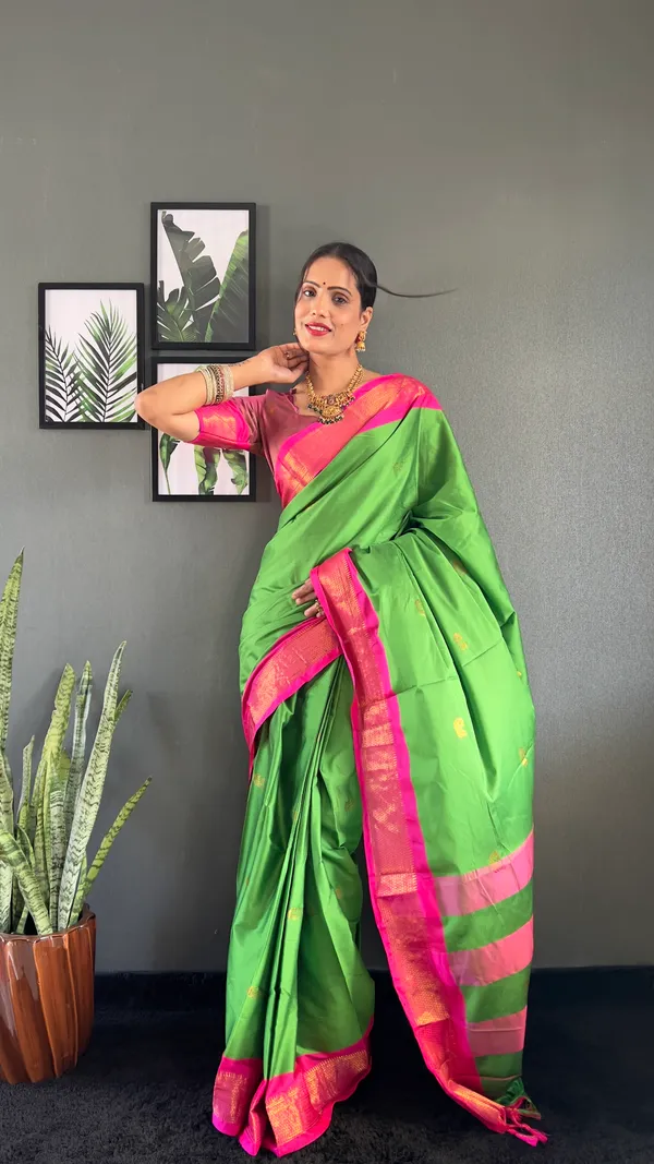 Parrot_Pink_Perrot_Ready_To_Wear_Pure_Kanjivaram_Silk_Saree_With_Blouse_Piece_For_Women
