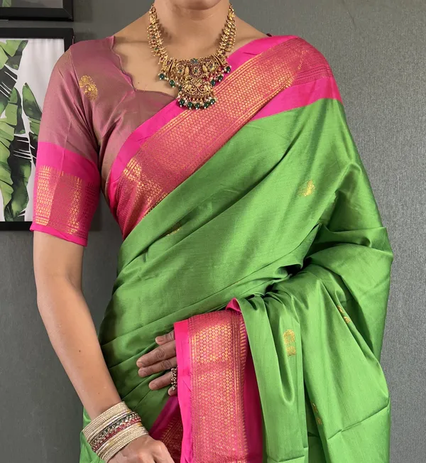 Parrot_Pink_Perrot_Ready_To_Wear_Pure_Kanjivaram_Silk_Saree_With_Blouse_Piece_For_Women