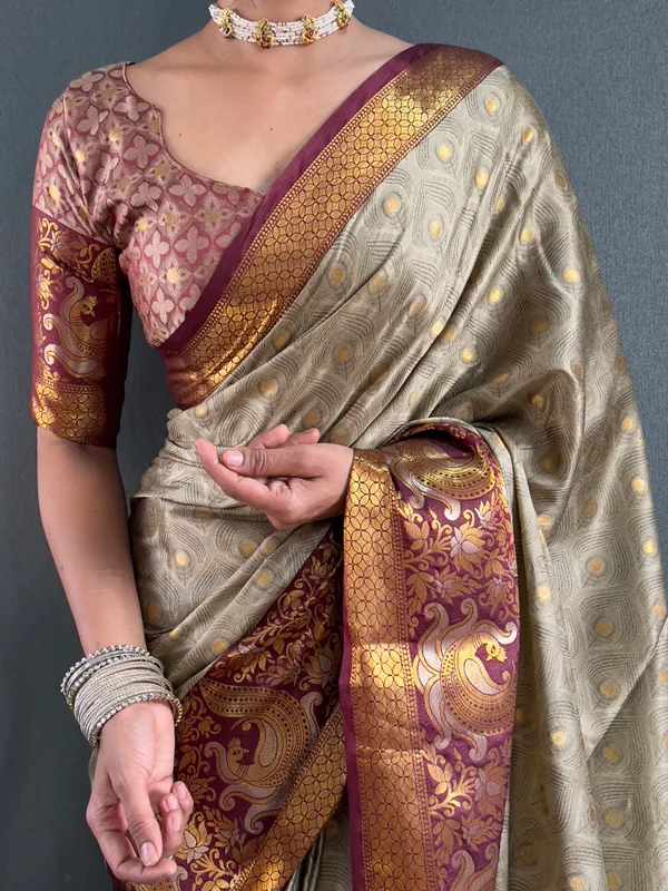 Beige_Elegant_Weave_Ready_To_Wear_Pure_Kanjivaram_Silk_Saree_With_Blouse_Piece_For_Women