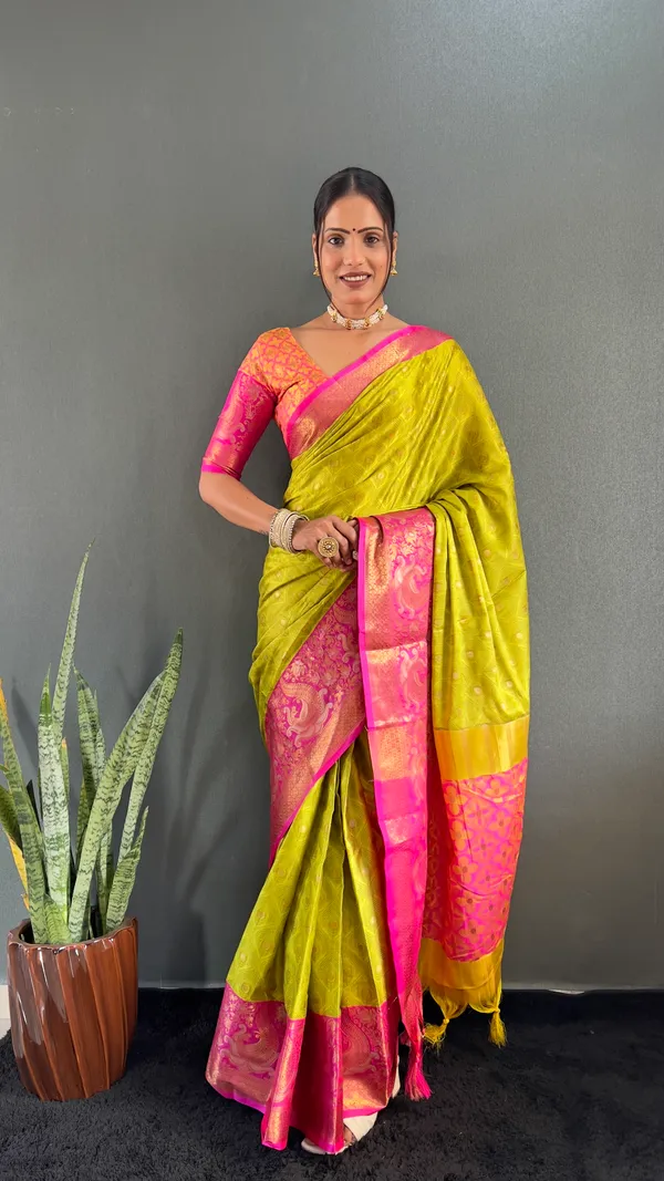 Lemon_Pink_Charming_Drapery_Ready_To_Wear_Pure_Kanjivaram_Silk_Saree_With_Blouse_Piece_For_Women