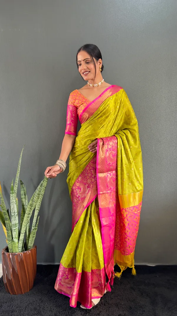 Lemon_Pink_Charming_Drapery_Ready_To_Wear_Pure_Kanjivaram_Silk_Saree_With_Blouse_Piece_For_Women