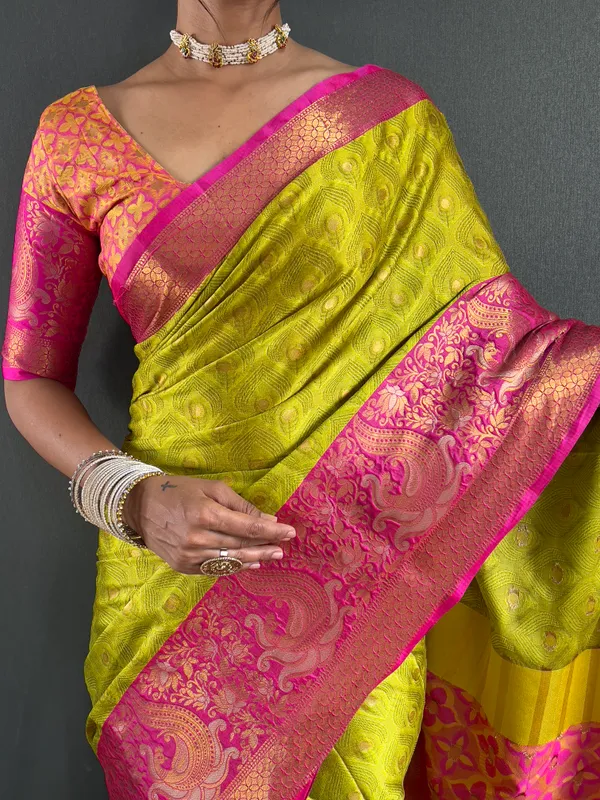 Lemon_Pink_Charming_Drapery_Ready_To_Wear_Pure_Kanjivaram_Silk_Saree_With_Blouse_Piece_For_Women