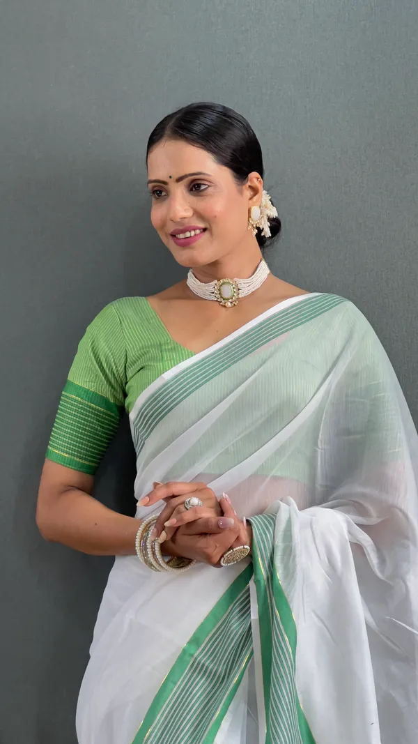 Green_Ready_To_Wear_Pure_Khadi_Linen_Cotton_Silk_Saree_With_Blouse_Piece_For_Women