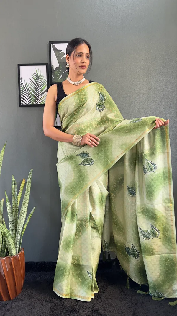 Green_Classic_Drapery_Ready_To_Wear_Pure_Linen_Silk_Saree_With_Bandhani_Pattern_Printed_Work_For_Women