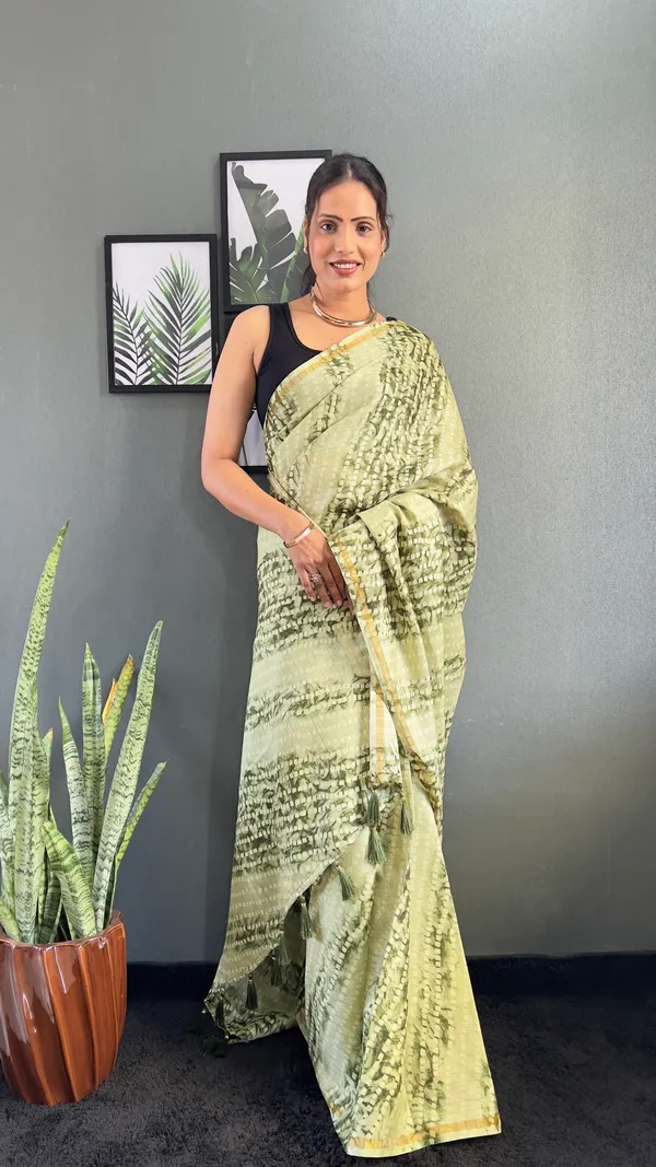 Green_Classic_Drapery_Ready_To_Wear_Pure_Linen_Silk_Saree_With_Bandhani_Pattern_Printed_Work_For_Women