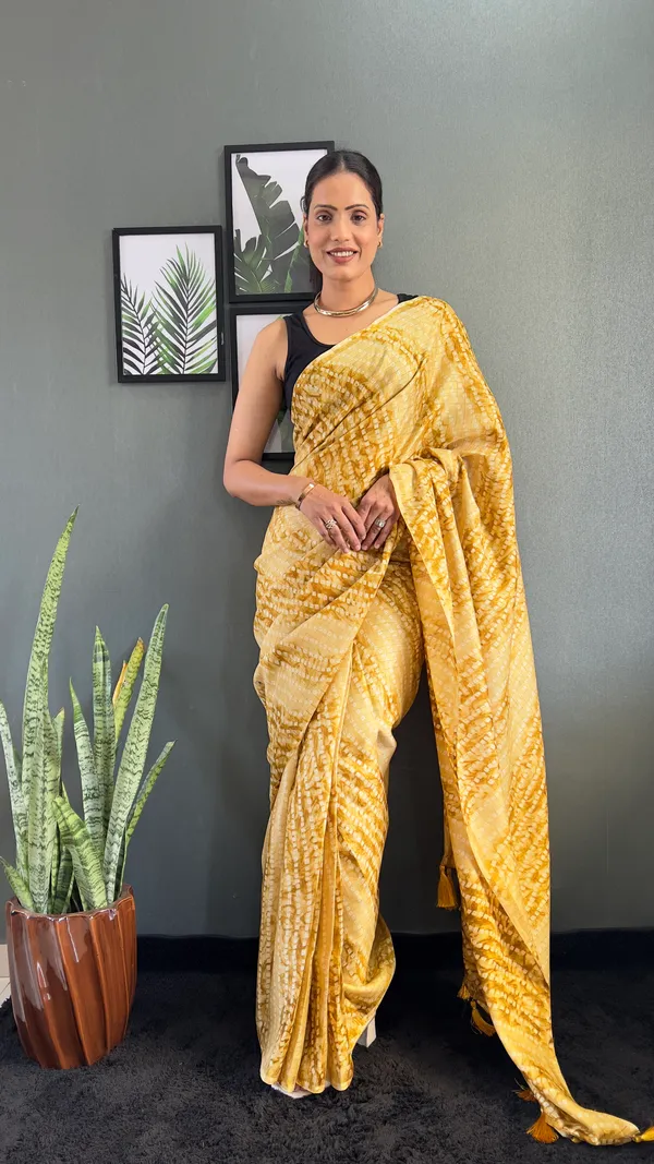Yellow_Graceful_Ready_To_Wear_Pure_Linen_Silk_Saree_With_Bandhani_Pattern_Printed_Work_For_Women