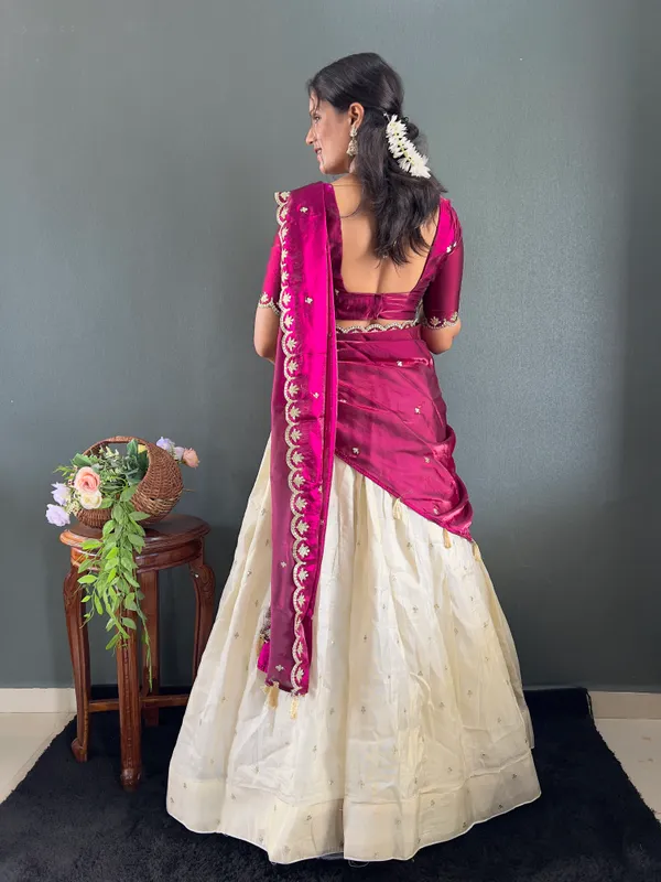 Varuni_Lahenga _is_Festival_Launching_Lehenga_Choli