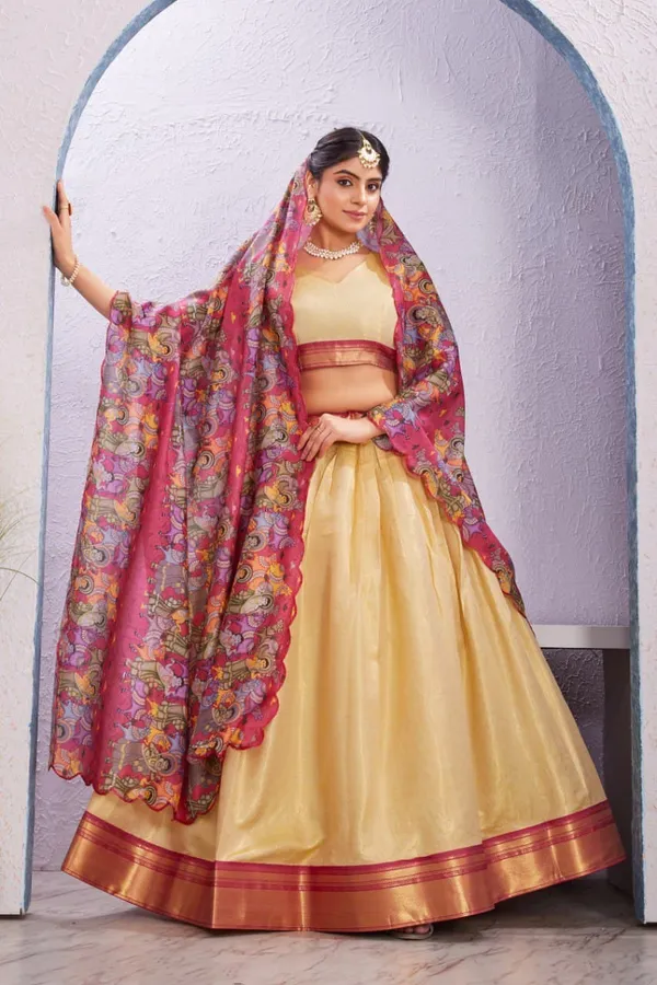 Varuni_Lahenga__is_Festival_Launching_Lehenga_Choli