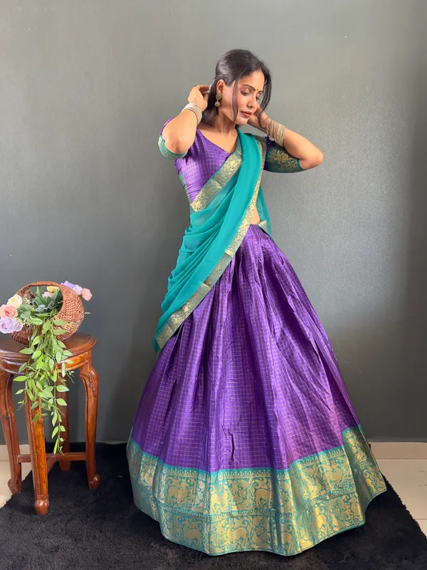 Varuni_Lahenga__is_Festival_Launching_Lehenga_Choli