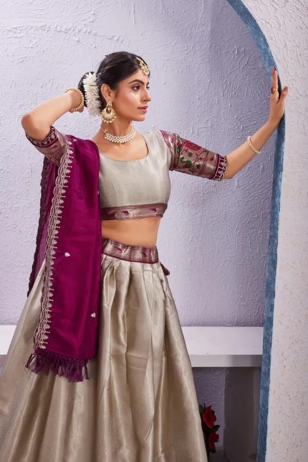 Varuni_Lahenga__is_Festival_Launching_Lehenga_Choli