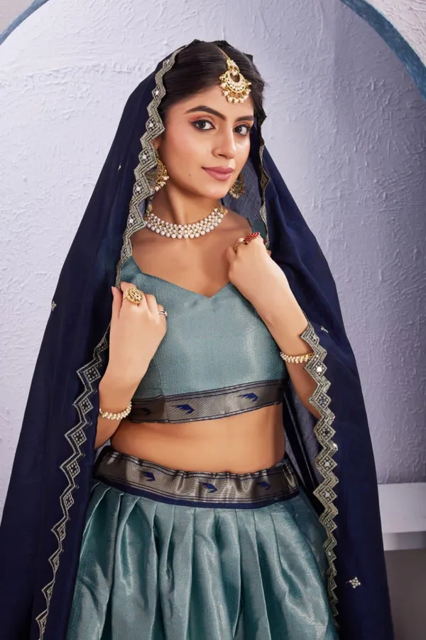 Varuni_Lahenga__is_Festival_Launching_Lehenga_Choli