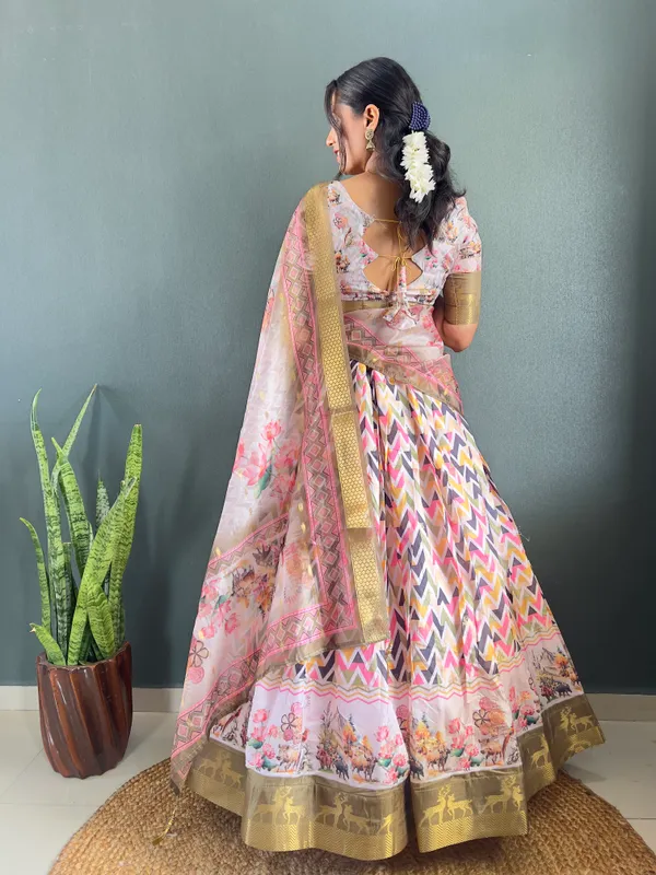 Varuni_Lahenga _is_Festival_Launching_Lehenga_Choli
