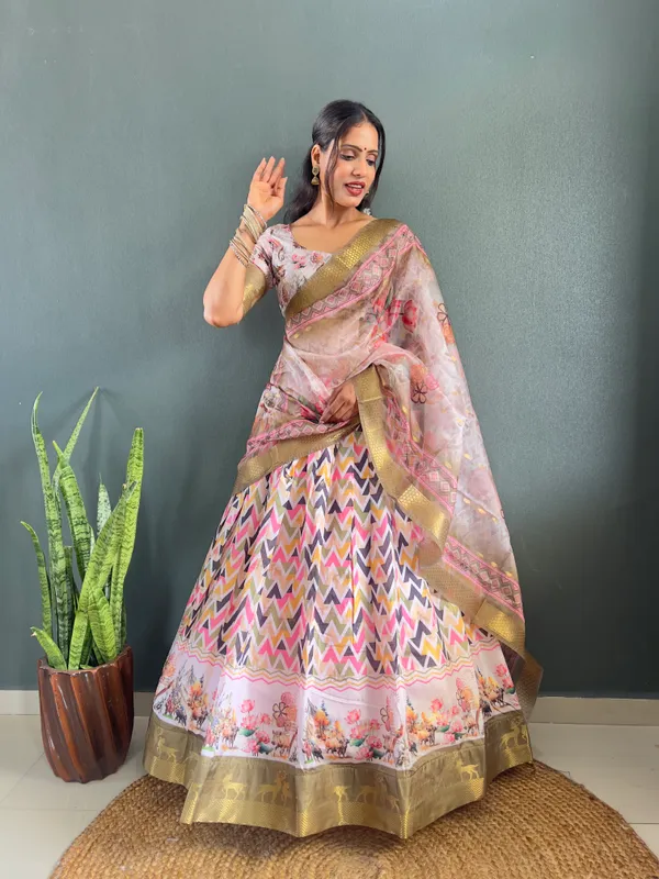 Varuni_Lahenga _is_Festival_Launching_Lehenga_Choli