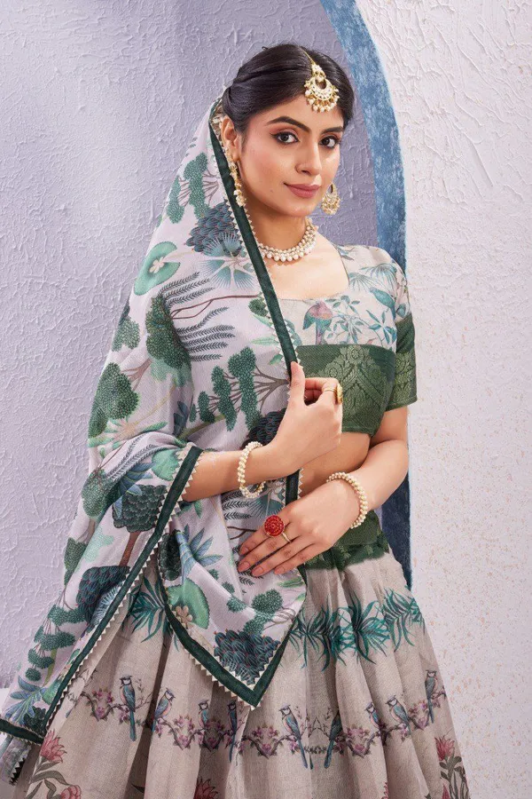 Varuni_Lahenga _is_Festival_Launching_Lehenga_Choli
