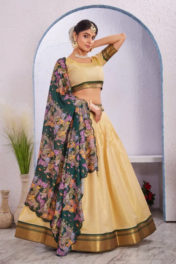 Varuni_Lahenga__is_Festival_Launching_Lehenga_Choli