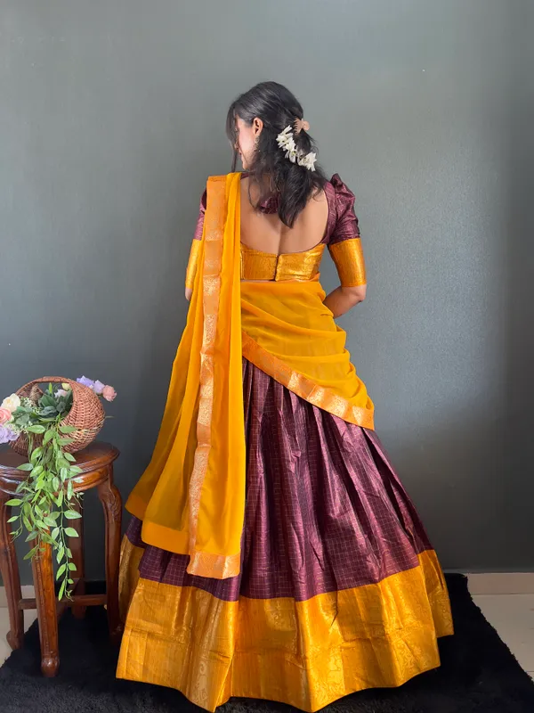 Varuni_Lahenga__is_Festival_Launching_Lehenga_Choli